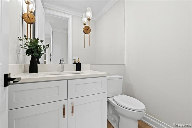 Building Photo - 1897 Norfolk St