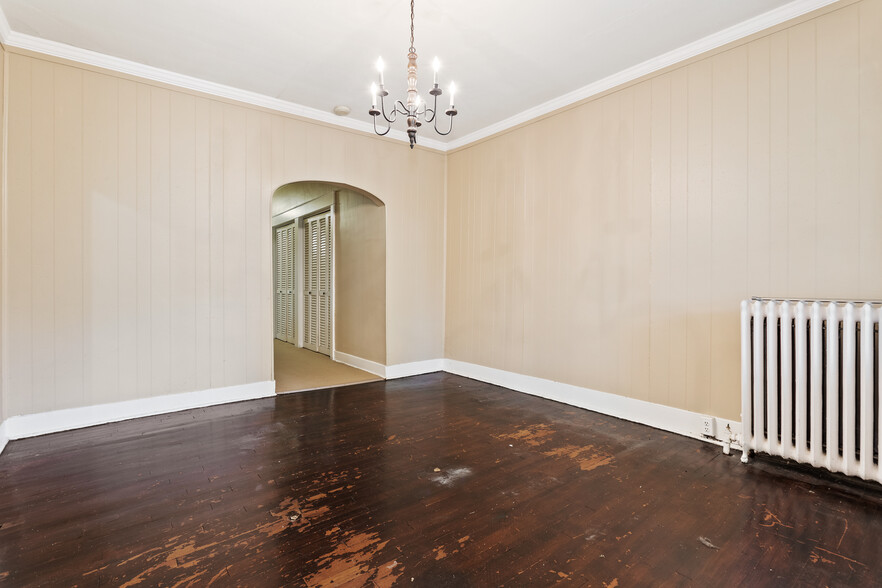 Dining Room - 5863 Northumberland St