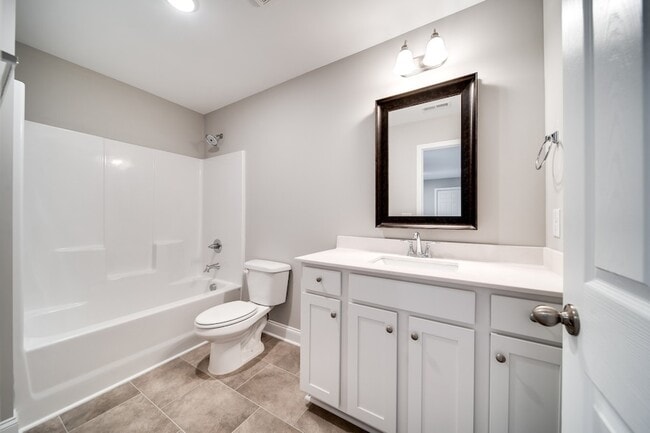 Building Photo - 1398 Wentworth Dr