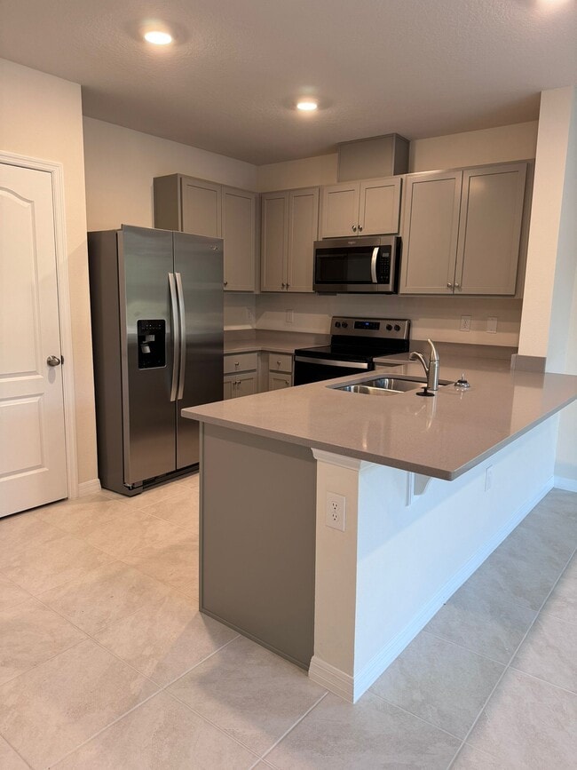 Building Photo - 1584 Swan Swim Dr