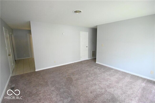 Building Photo - 4940 Leone Dr