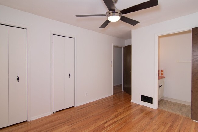 Building Photo - ***MOVE IN SPECIAL 1/2 OFF FIRST FULL MONTH'S RENT***  3 Bed 1.5 Bath Home in Shadle neighborhood...