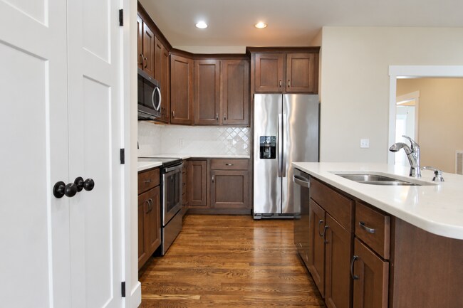 Building Photo - 1137 Cross Pointe Dr