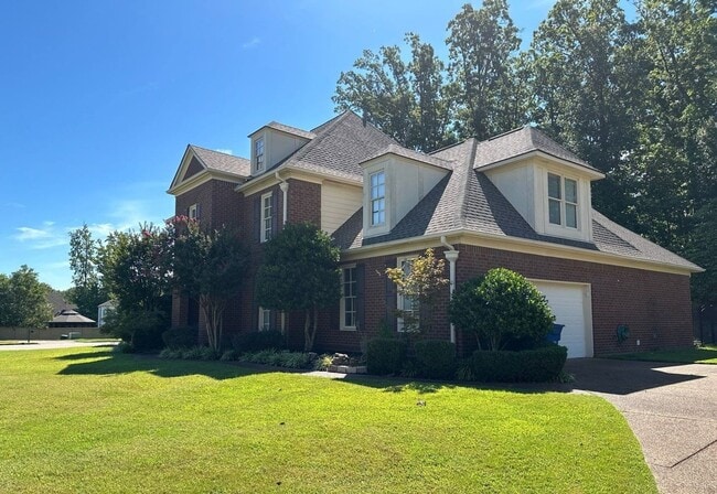 Building Photo - 10135 Ridgewood Oak Dr