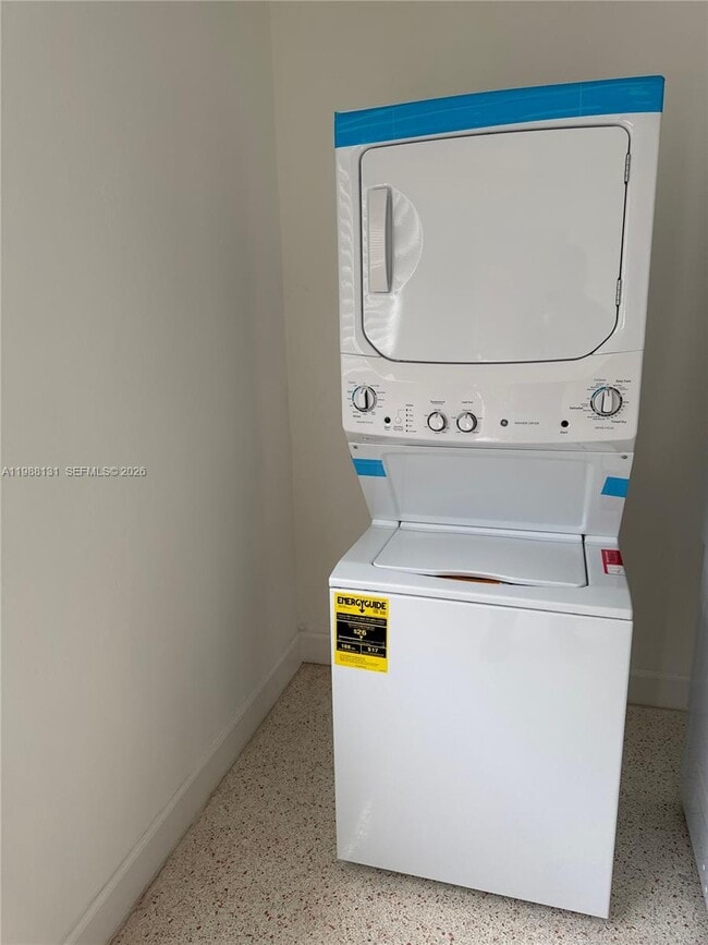 Building Photo - 2429 SW 9th St