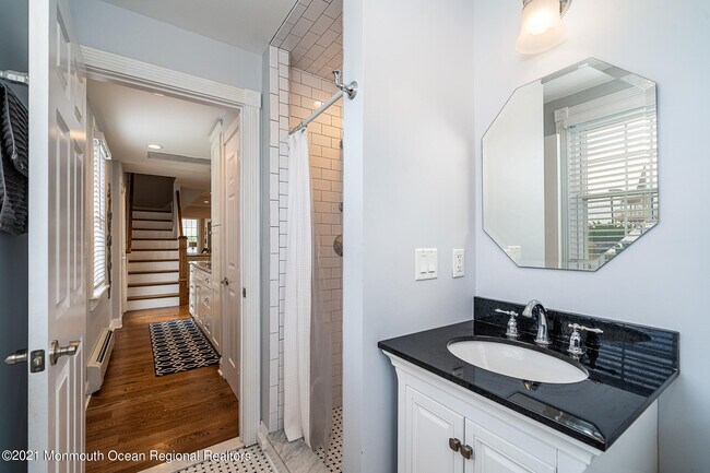 Building Photo - 13 Atlantic Ave