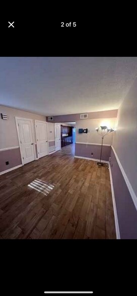Primary Photo - 1233 Jamestown Ct