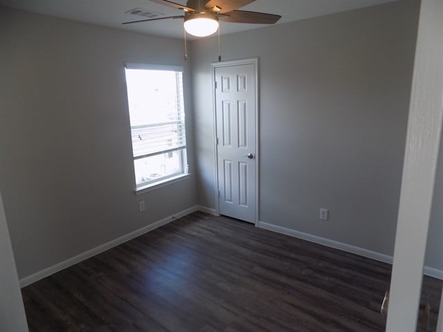 Building Photo - 21711 Falcongate Ct