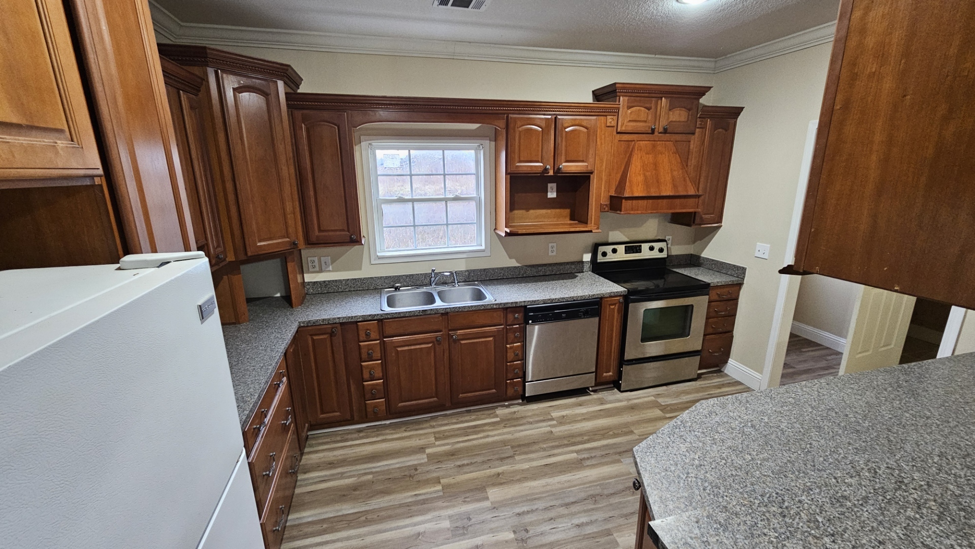 Kitchen Area - 126 Meadows Ln