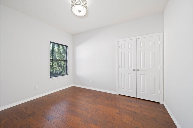 Building Photo - 5619 Honey Brook Ct