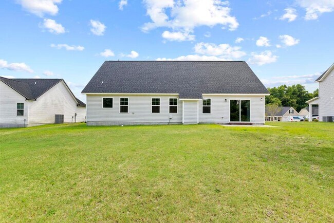 Building Photo - 514 Isaac Br Dr