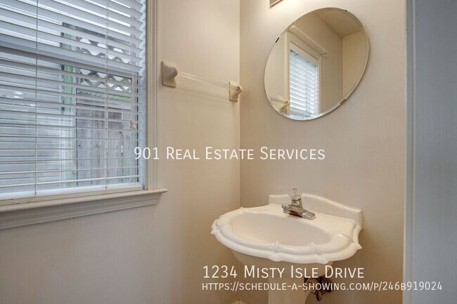 Building Photo - 1234 Misty Isle Dr