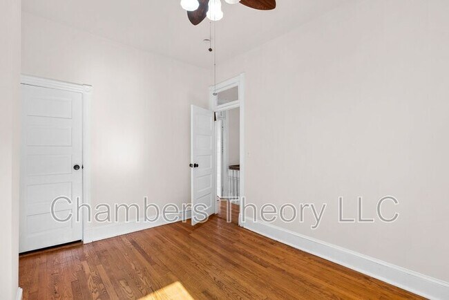 Building Photo - 1745 1st St NW