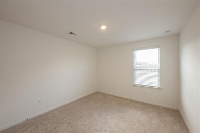 Building Photo - 895 Gelderland Dr