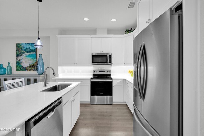 Building Photo - 358 Good Life Wy