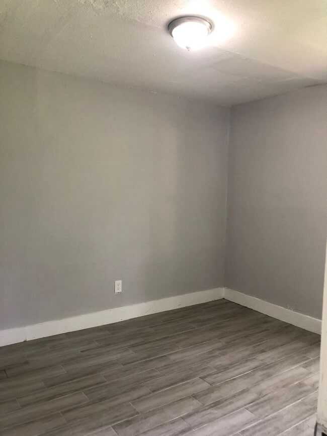 Building Photo - Gorgeous all renovated Home in Beaumont, TX!