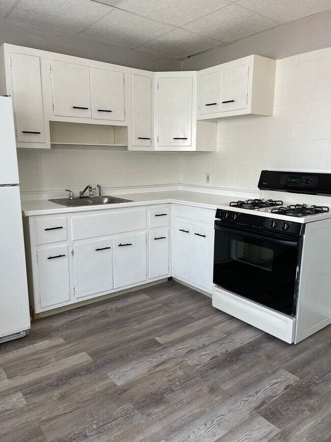 Building Photo - 1606 MacDade Boulevard