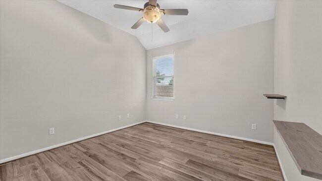 Building Photo - 22626 Fanwick Dr