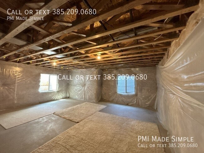 Building Photo - 126 W 3430