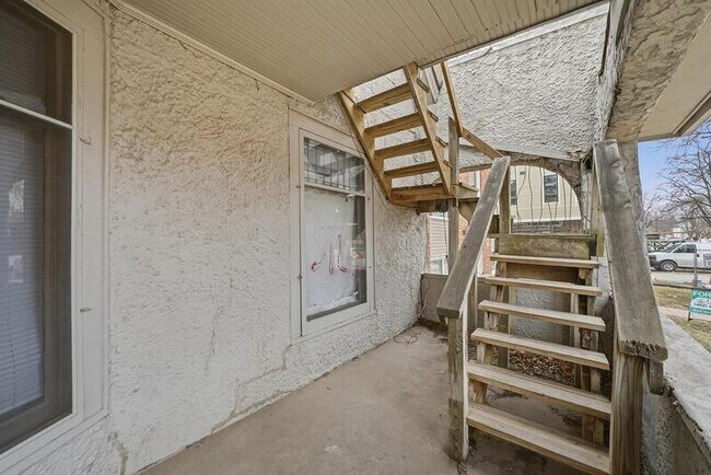 Building Photo - 1345 E St