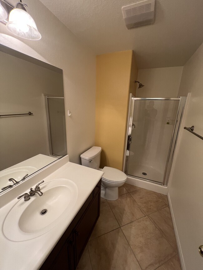 Building Photo - 42251 Harwick Ln