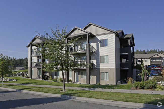 Building Photo - The Residence at River Run