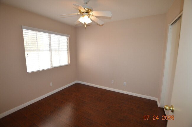 Building Photo - 10656 Primrose Arbor Ave