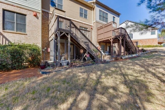 Building Photo - 6925 Fellowship Ln