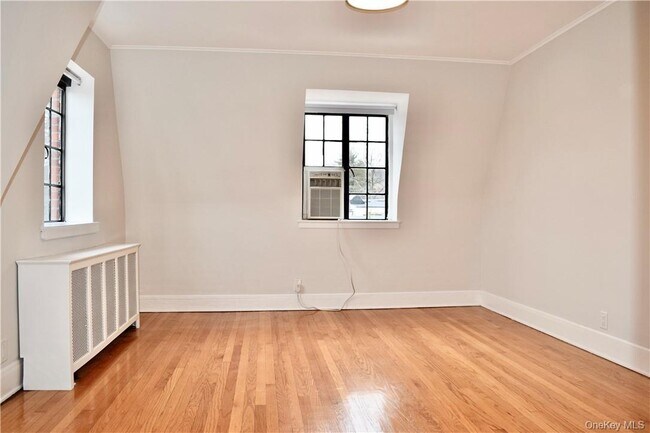 Building Photo - 22 Sagamore Rd