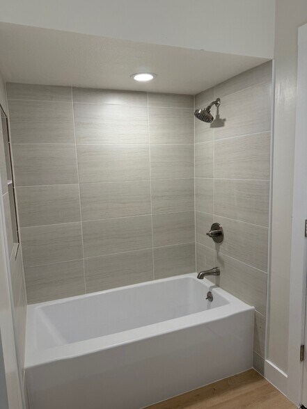 Building Photo - 1925 Forked Creek Dr