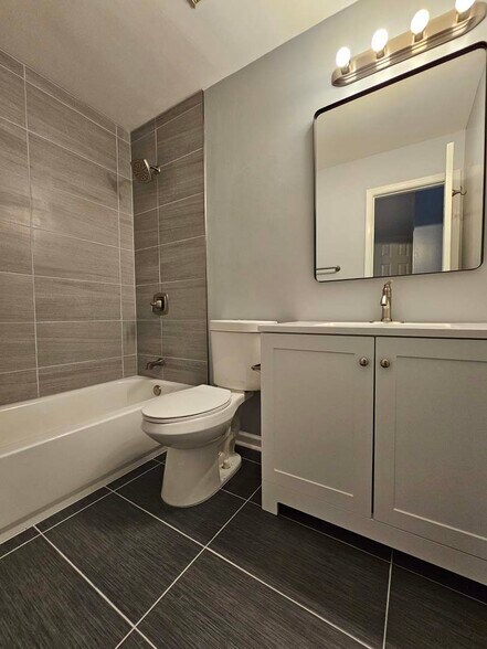 Hall Bathroom - 323 Felsted Ct