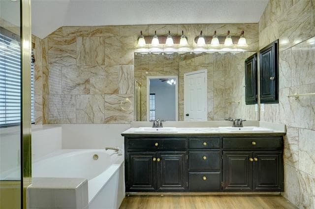 Building Photo - 617 Turtledove Ln