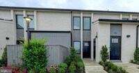 Building Photo - 19520 Village Walk Dr