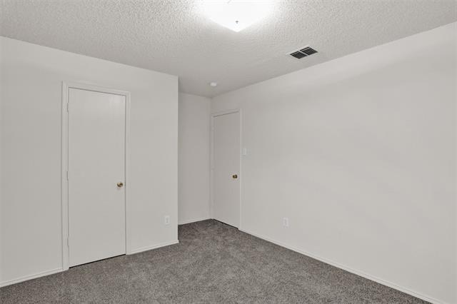 Building Photo - 105 Sandlewood Dr