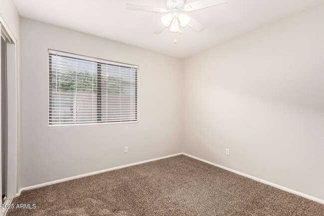 Building Photo - 3122 W Donald Dr