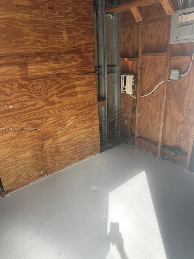 Building Photo - 11440 SW 47th St