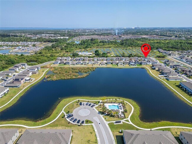 Building Photo - 403 Royal Empress Dr