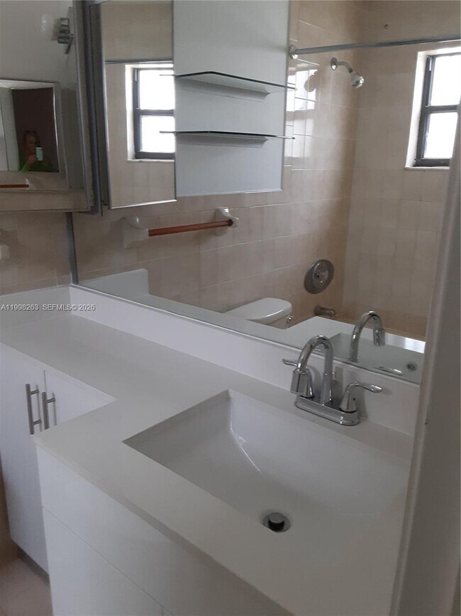 Building Photo - 11449 NW 89th Ct