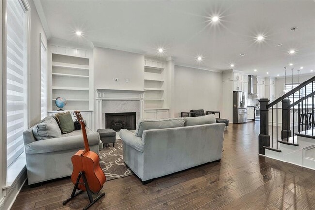 Building Photo - 673 Brennan Dr