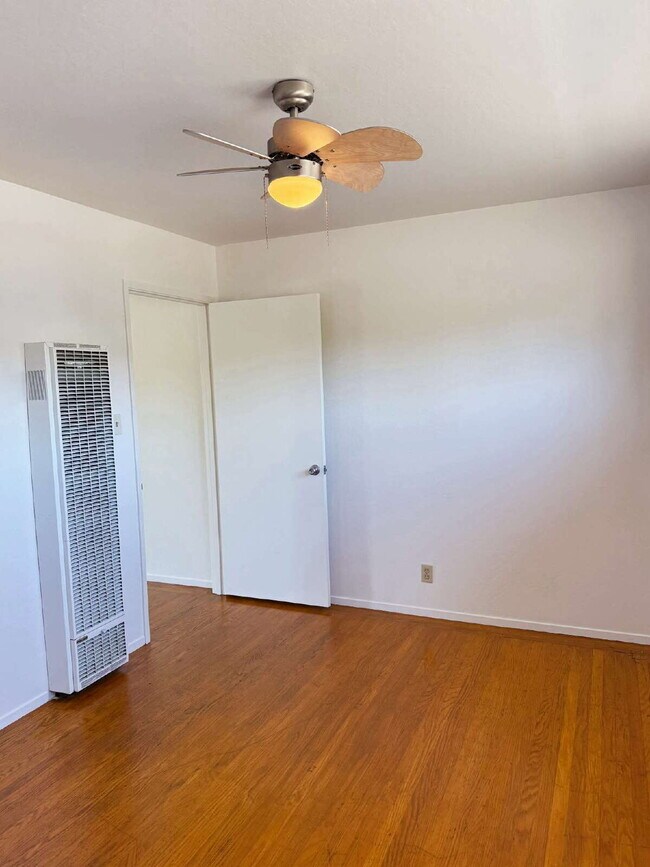 Building Photo - Charming 1BD/1BA Apartment Near Sonoma Plaza - Available Now.