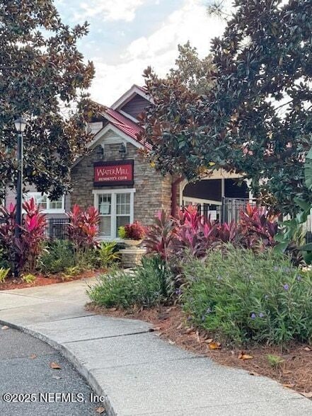 Building Photo - 9480 Grand Falls Dr