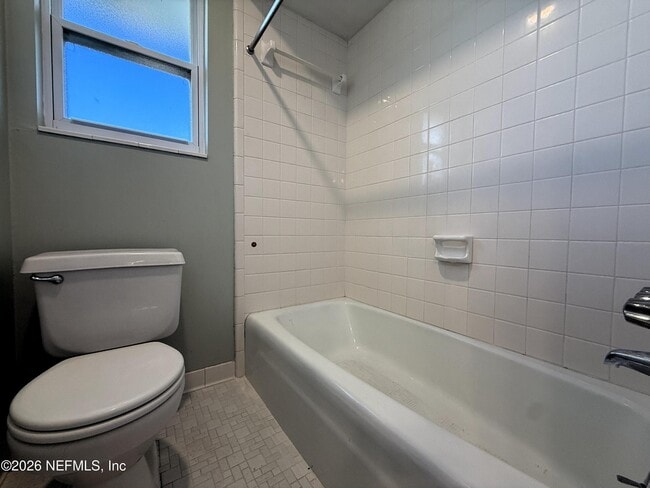 Building Photo - 2359 Sandy Ct