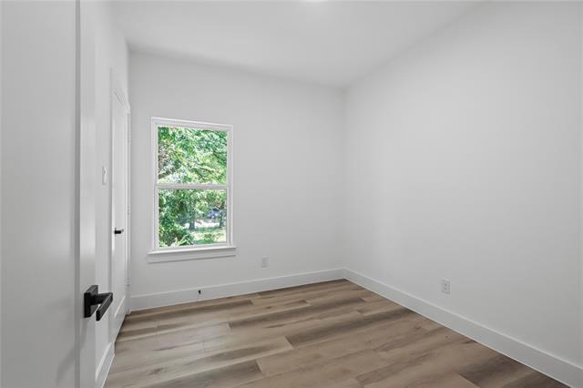 Building Photo - 5212 Colonial Ave