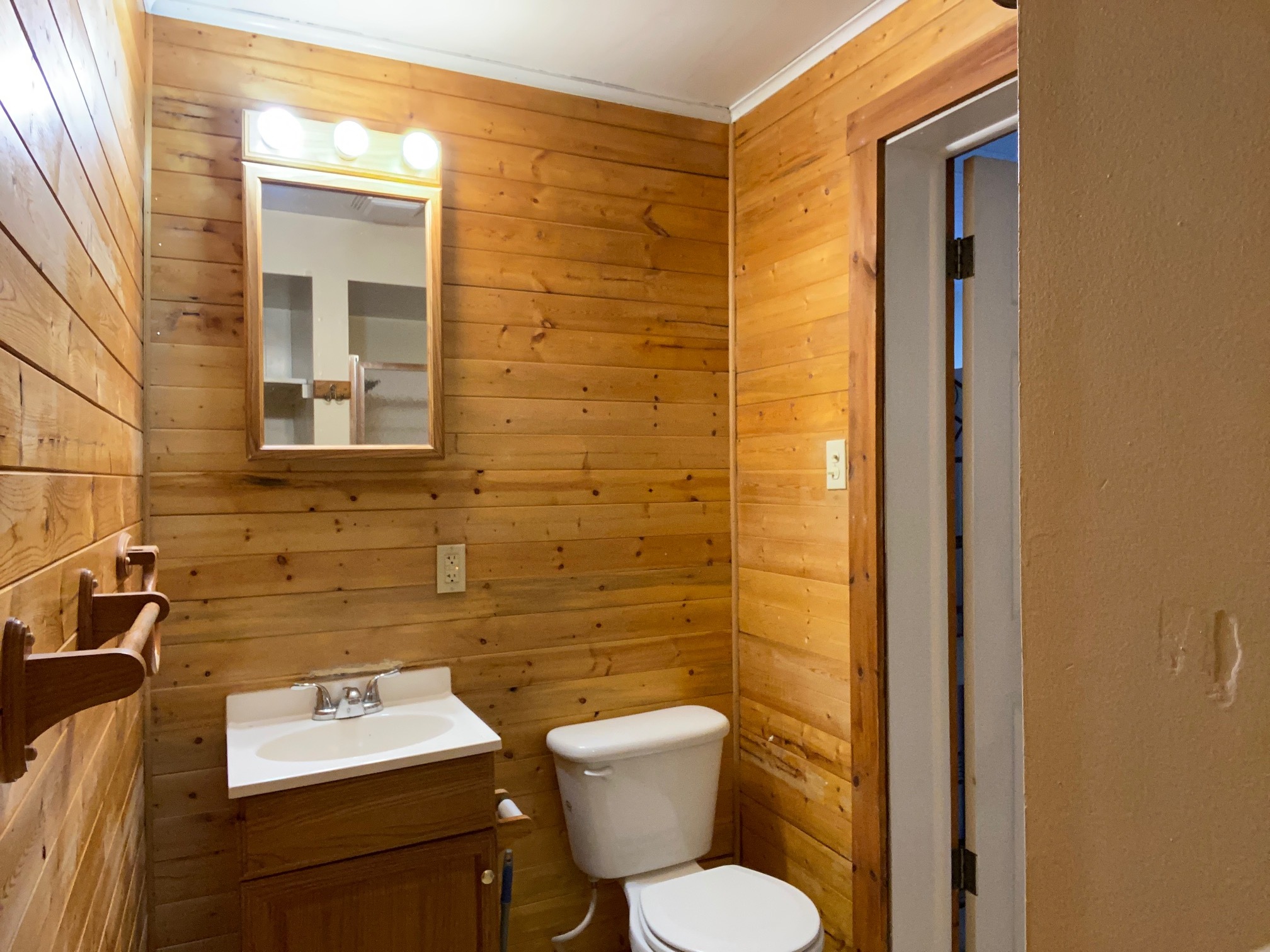 Bathroom - Unit 209 - 209 E Water St