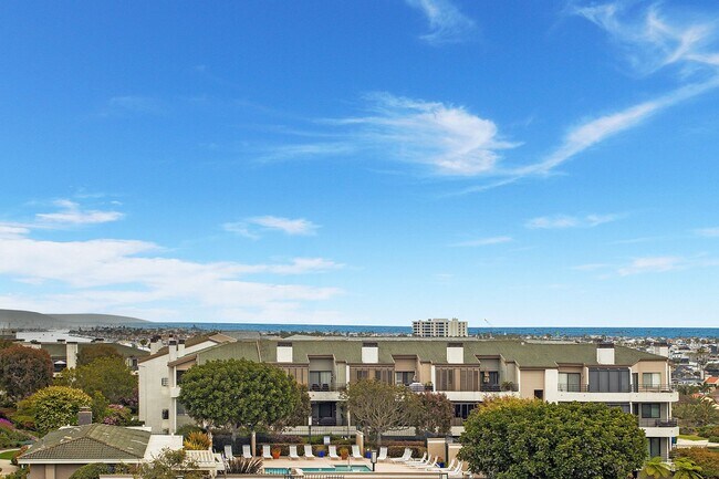 Building Photo - Welcome to Luxurious Villa Balboa in Newpo...