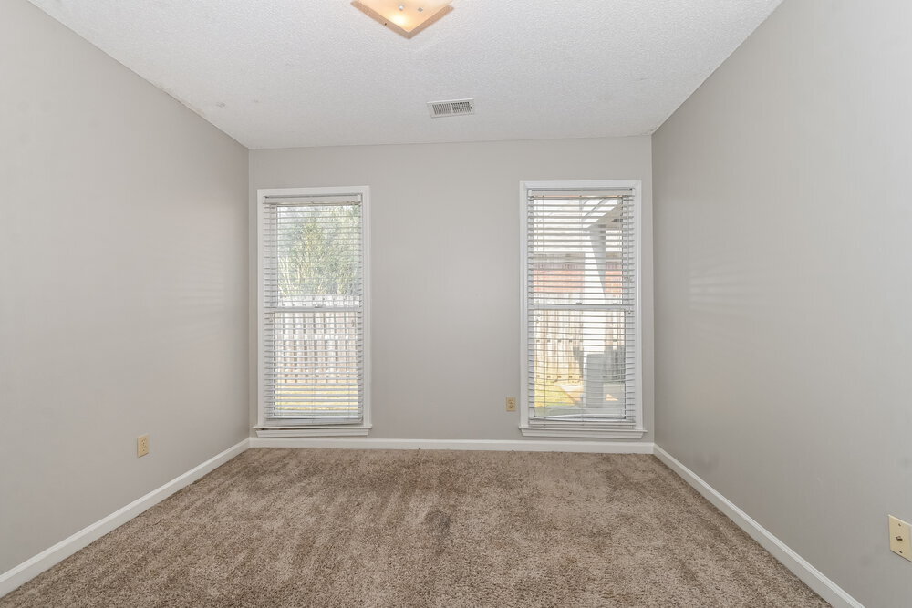 Building Photo - 2055 Bohemia Cove
