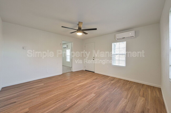 Building Photo - 3608 NW 16th St