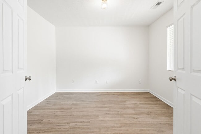 Building Photo - 3615 Marksbury Dr