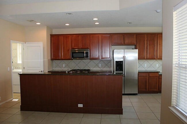 Building Photo - 9615 E Amber Bluff Ln