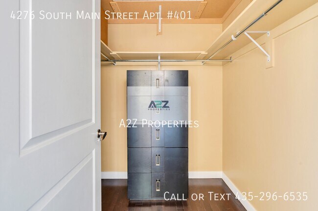 Building Photo - 4276 S Main St
